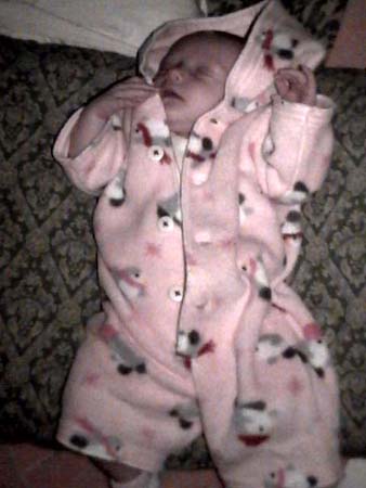 46hailey_pinkfleece1